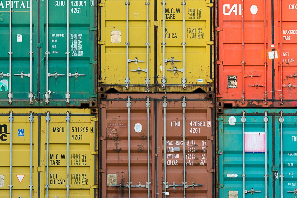 Real-Time Shipment Tracking Software